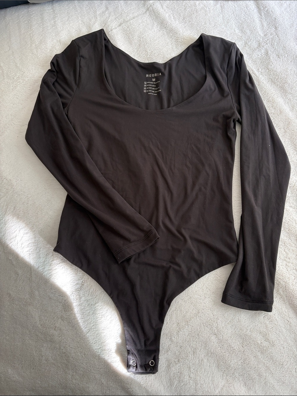 ReoRia Black Long Sleeve Scoop Neck Bodysuit